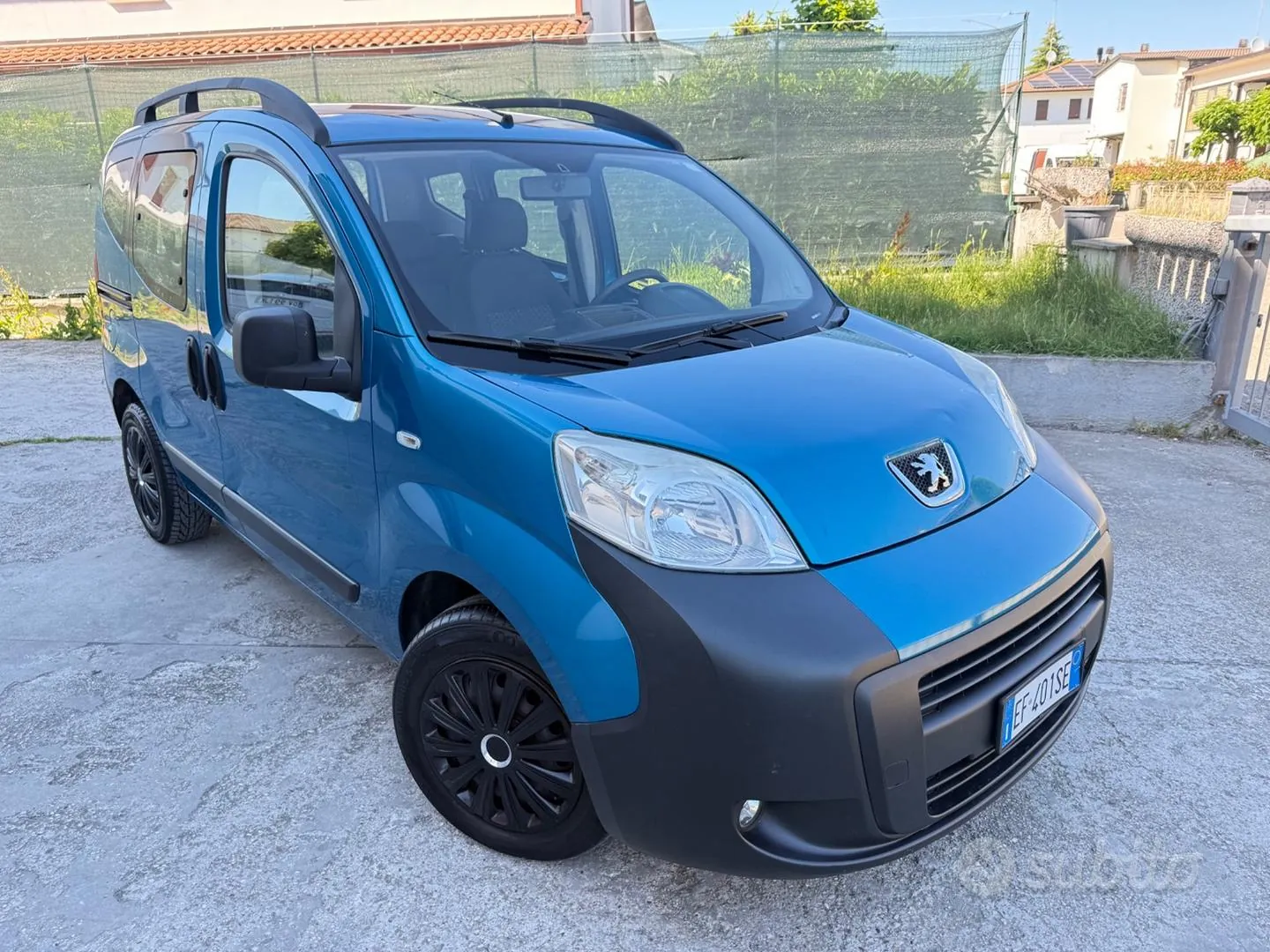 Peugeot Bipper 2011 photo 2