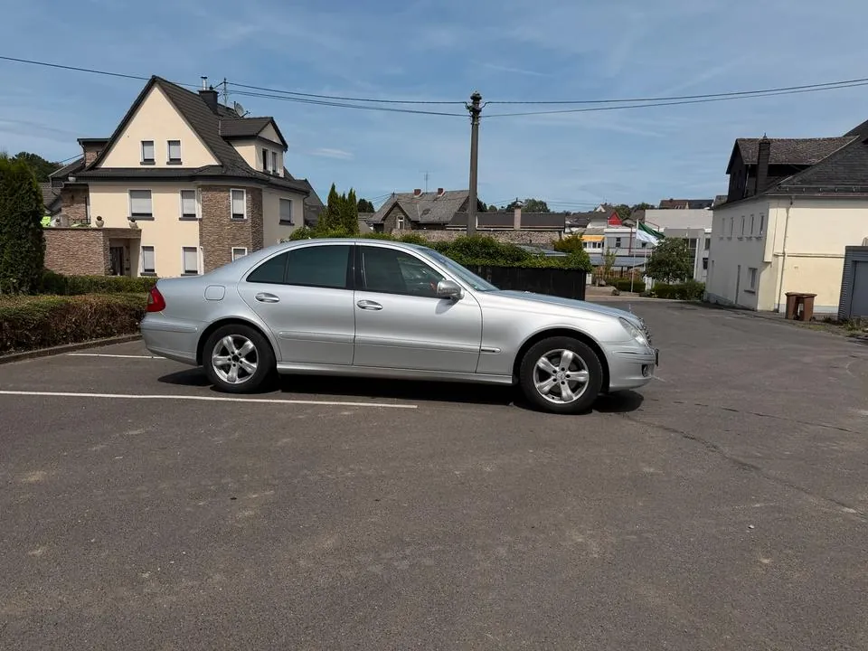 Mercedes-Benz E 220 Cdi