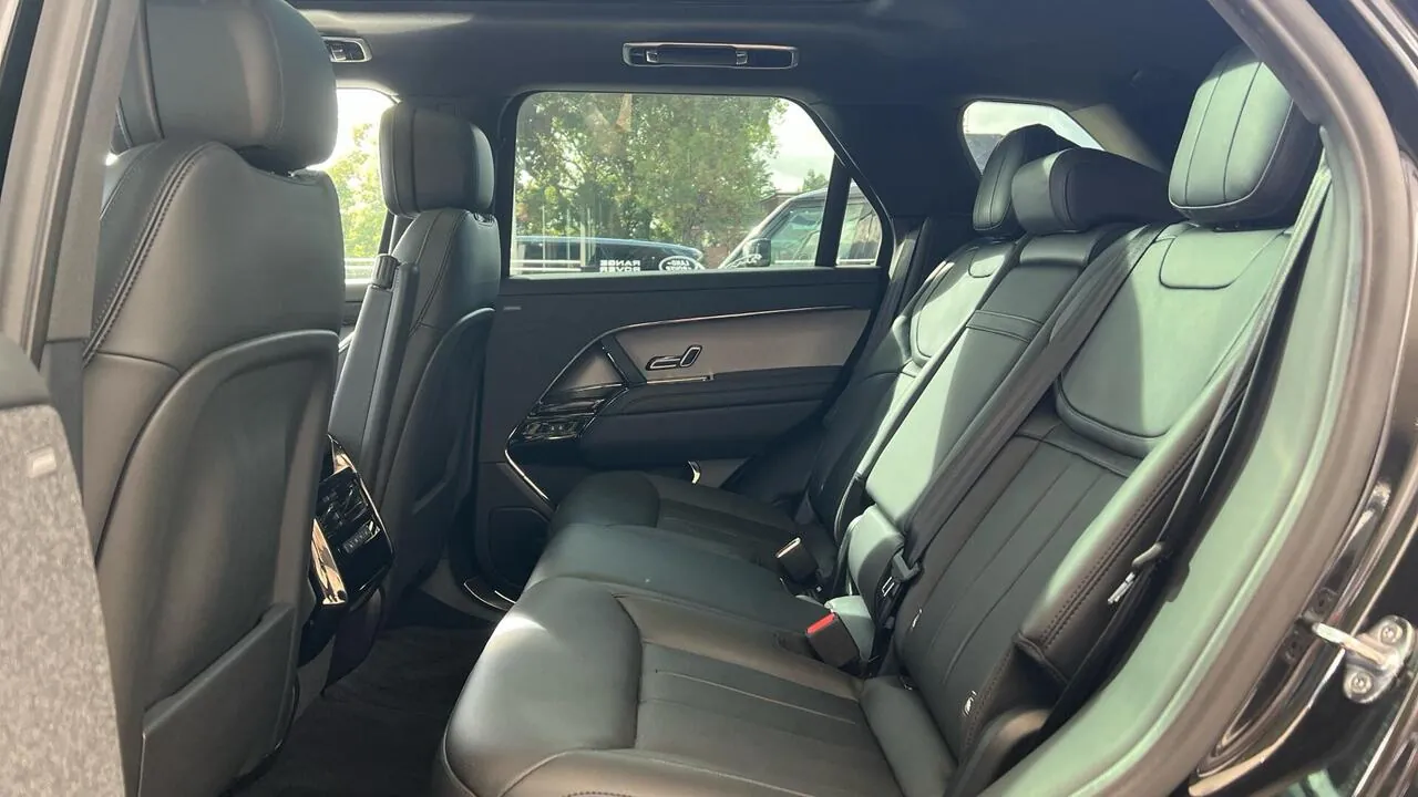 Land Rover Range Rover Sport 2026 photo 4