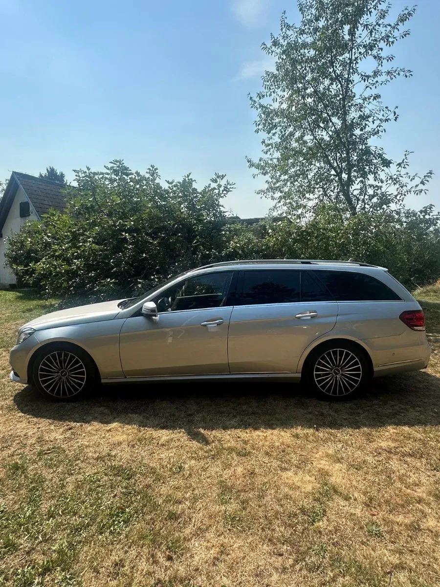 Mercedes-Benz E-Class 2013 photo 3