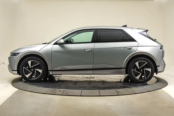 Hyundai Ioniq 5 2026 photo 2