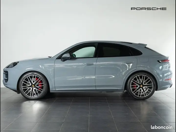 Porsche Cayenne 2024 photo 2