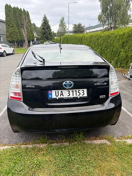 Toyota Prius 2011 photo 5