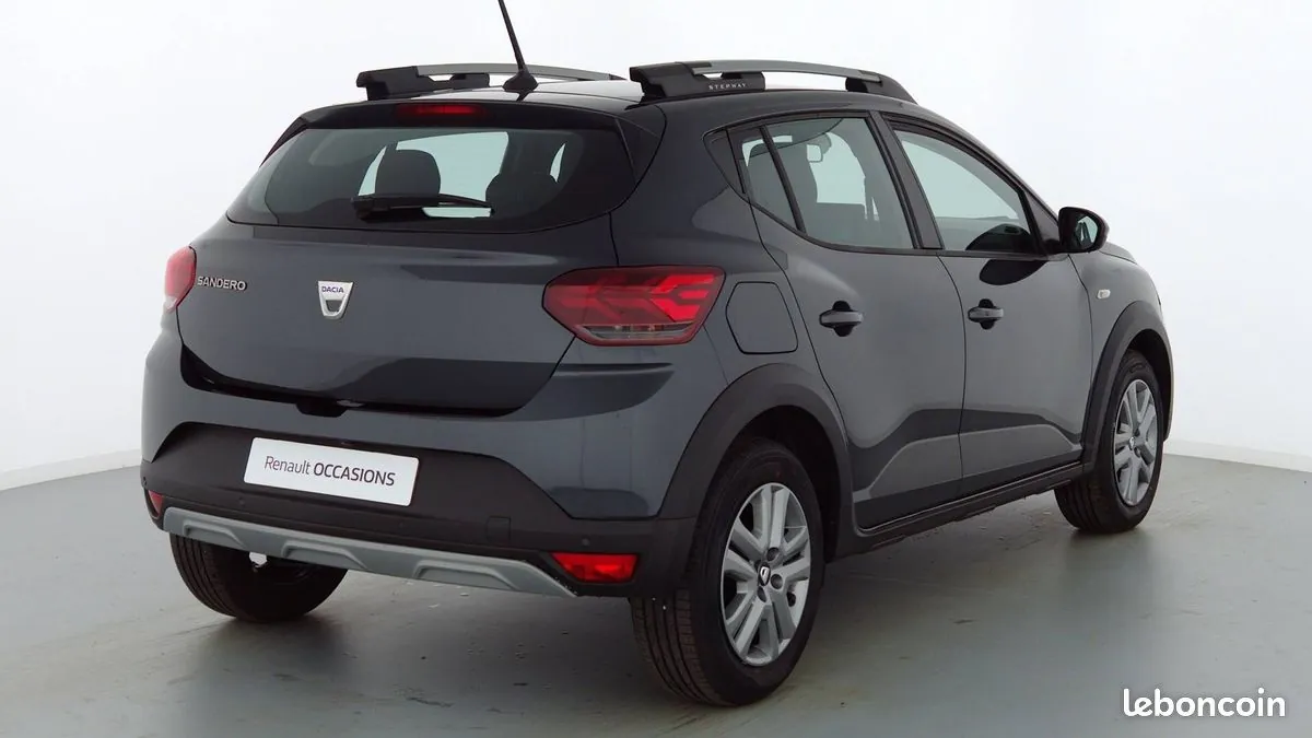 Dacia Sandero 2022 photo 2