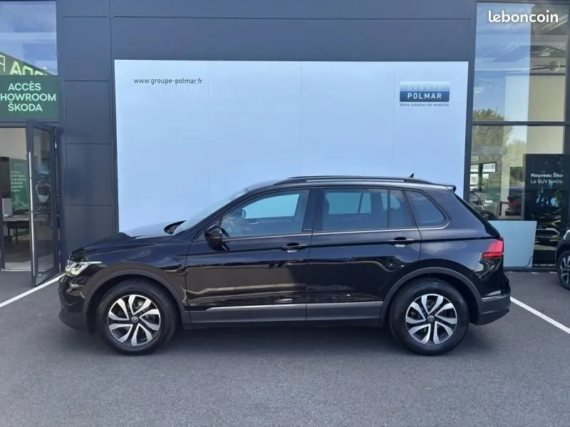 Volkswagen Tiguan 2021 photo 2