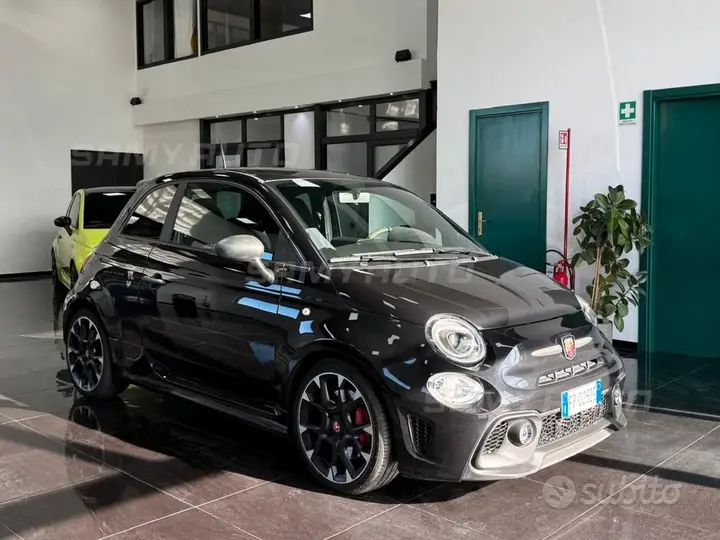 Abarth 595 2018 photo 3