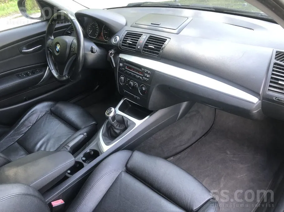 BMW 118 2011 photo 5