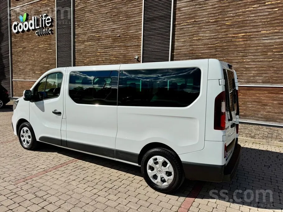 Renault Trafic 2023 photo 4