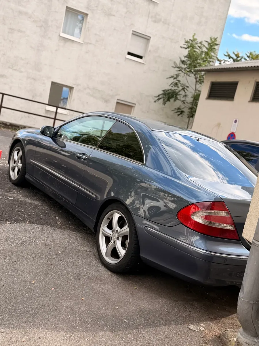 Mercedes-Benz Clk-Class