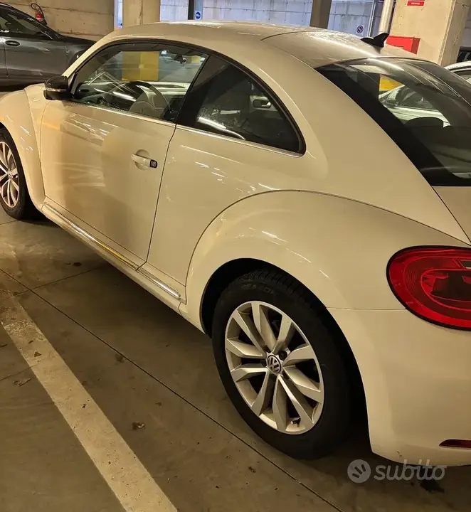 Volkswagen Beetle 2013 photo 2