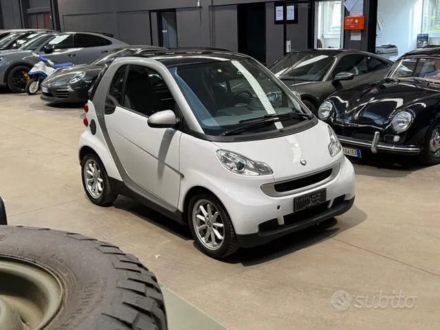 Smart Fortwo 2010 photo 3