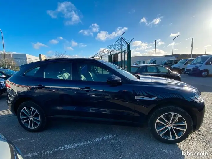 Jaguar F-Pace 2017 photo 4