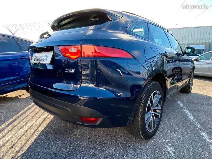 Jaguar F-Pace 2017 photo 5