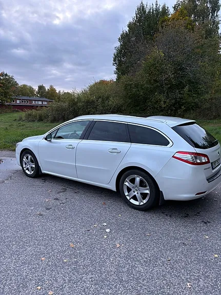 Peugeot 508 2011 photo 2