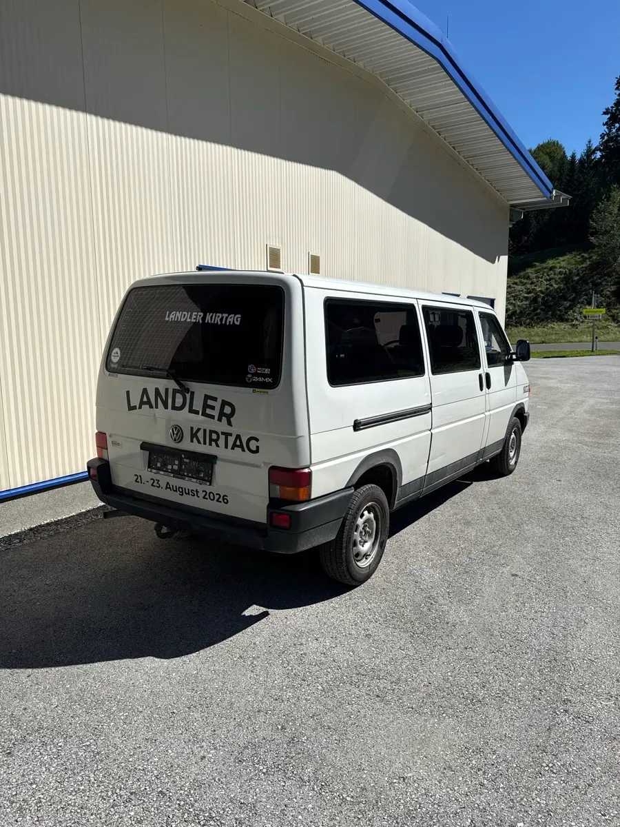 Volkswagen T4 1992 photo 2
