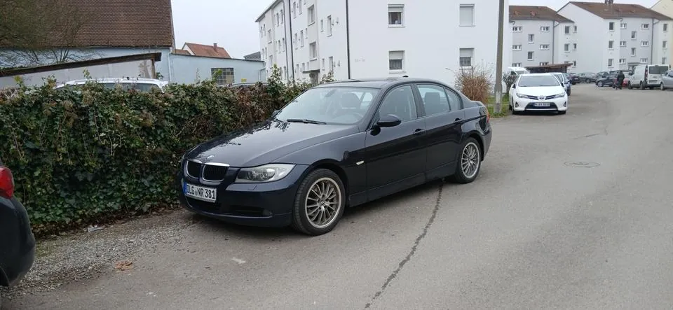 BMW 320I