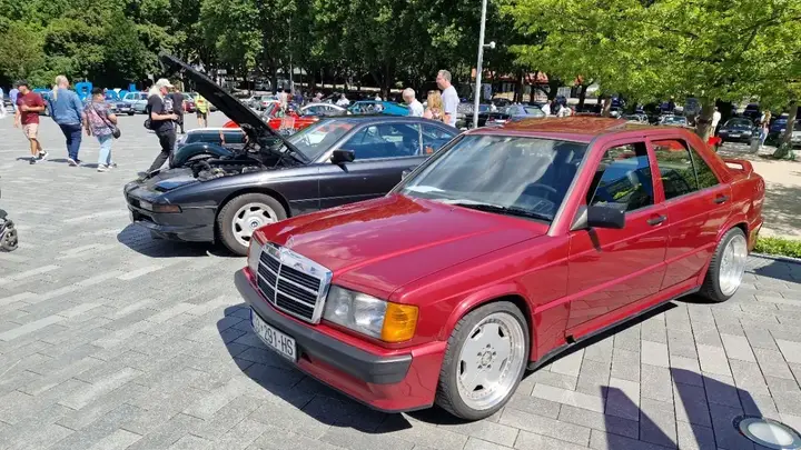 Mercedes-Benz 190