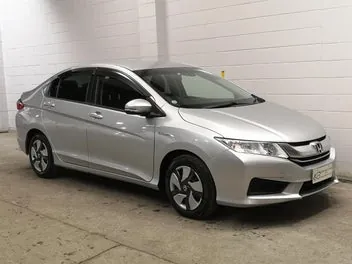 Honda Grace 2017 photo 2