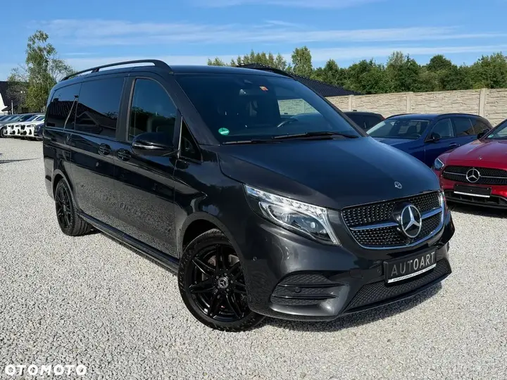 Mercedes-Benz V-Class