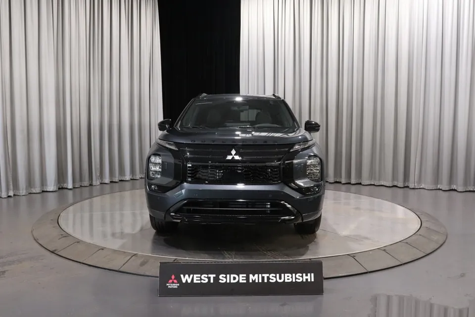 Mitsubishi Outlander 2026 photo 2