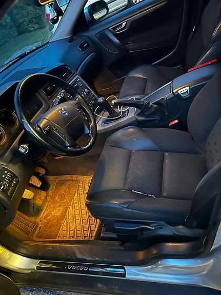 Volvo V70 2007 photo 2