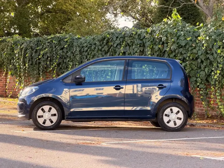 Volkswagen Up 2014 photo 4