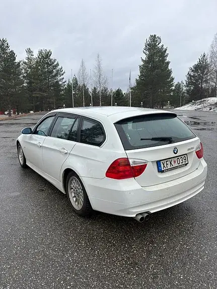 BMW 325I 2006 photo 4