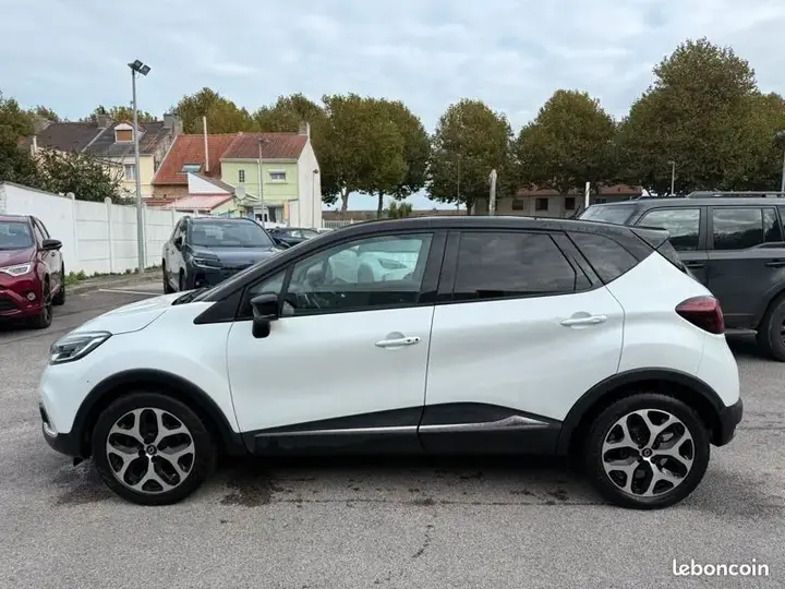 Renault Captur 2019 photo 2
