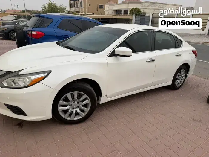 Nissan Altima 2017 photo 2