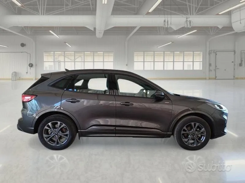 Ford Kuga 2023 photo 3