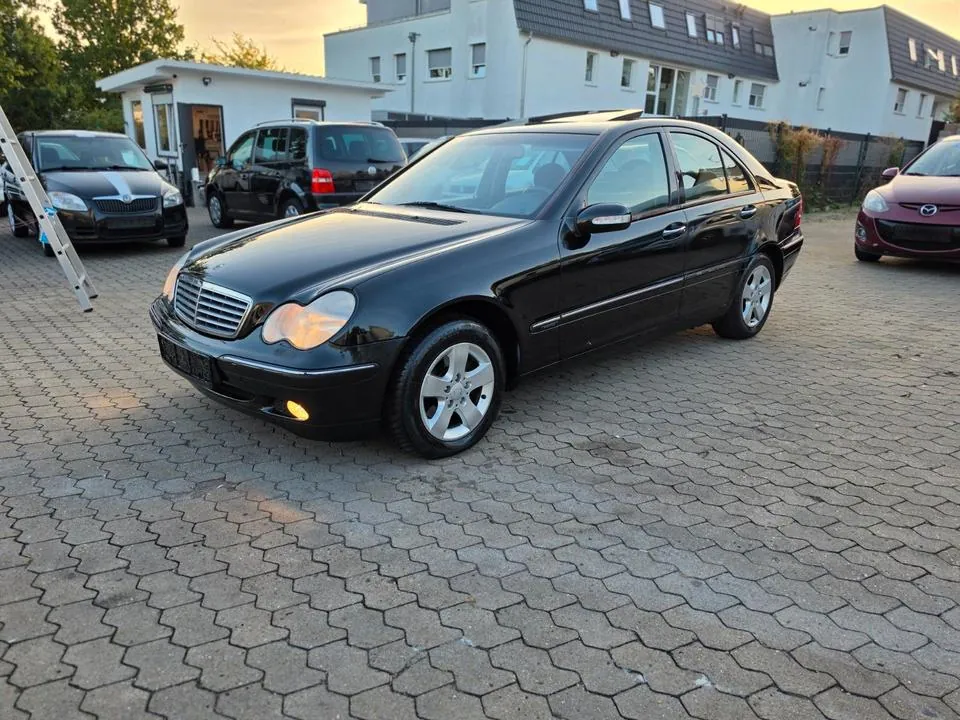 Mercedes-Benz C 200 Elegance