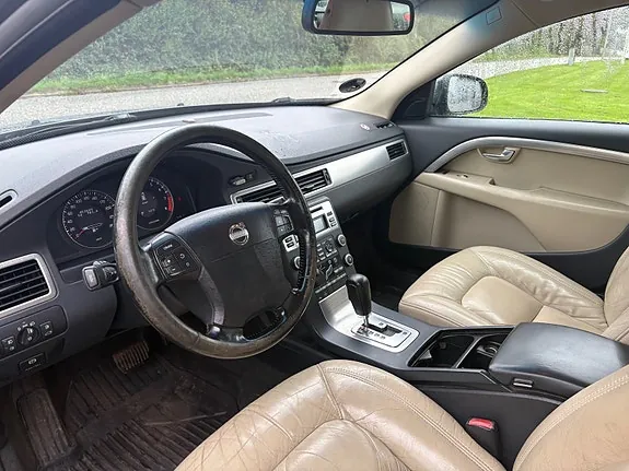 Volvo V70 2009 photo 5
