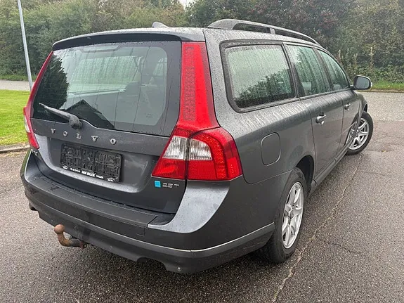 Volvo V70 2009 photo 4