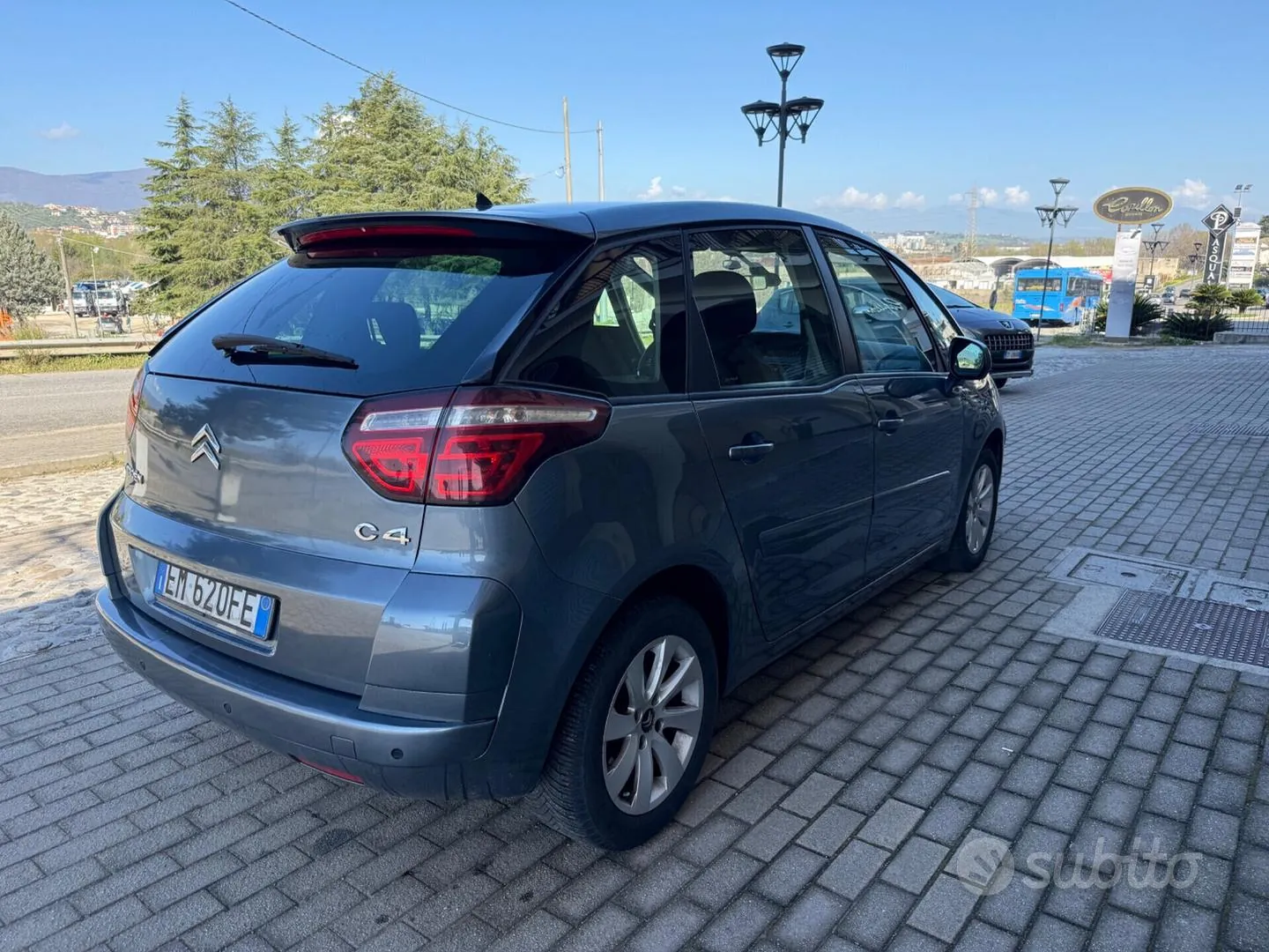 Citroen C4 Picasso 2012 photo 5
