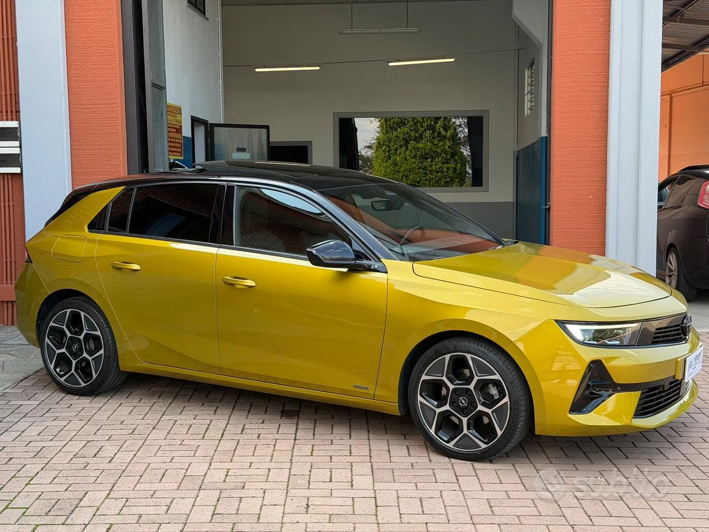 Opel Astra 2022 photo 2
