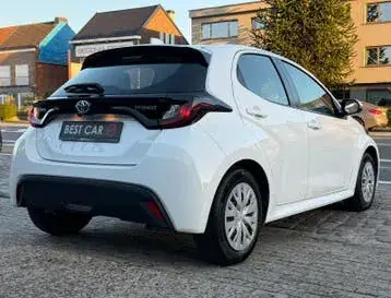 Toyota Yaris 2021 photo 3