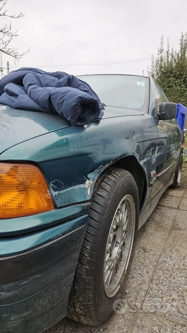 BMW E36 1992 photo 4