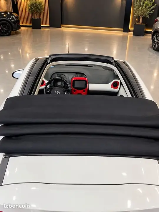 Toyota Aygo X 2015 photo 2