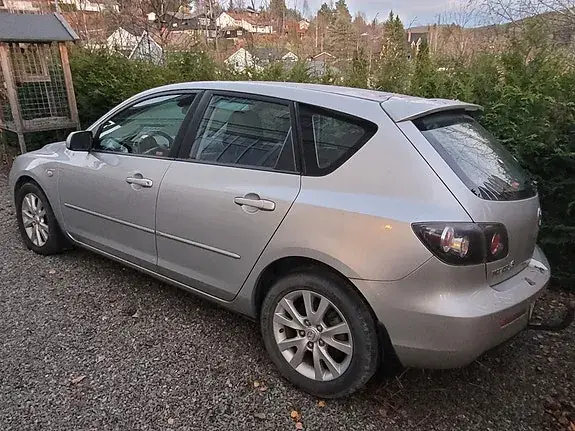 Mazda 3 2007 photo 2