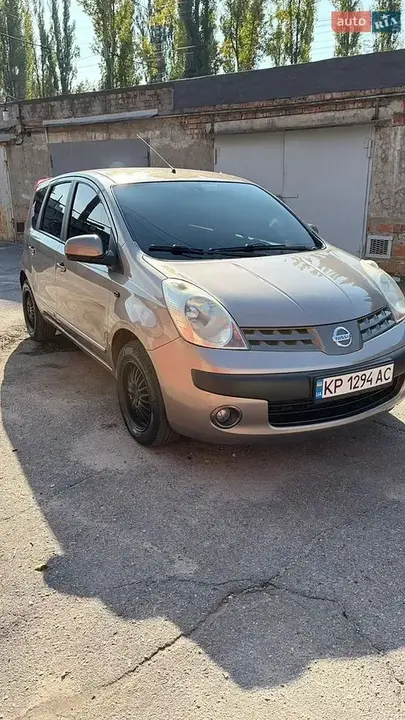Nissan Note 2008 photo 3