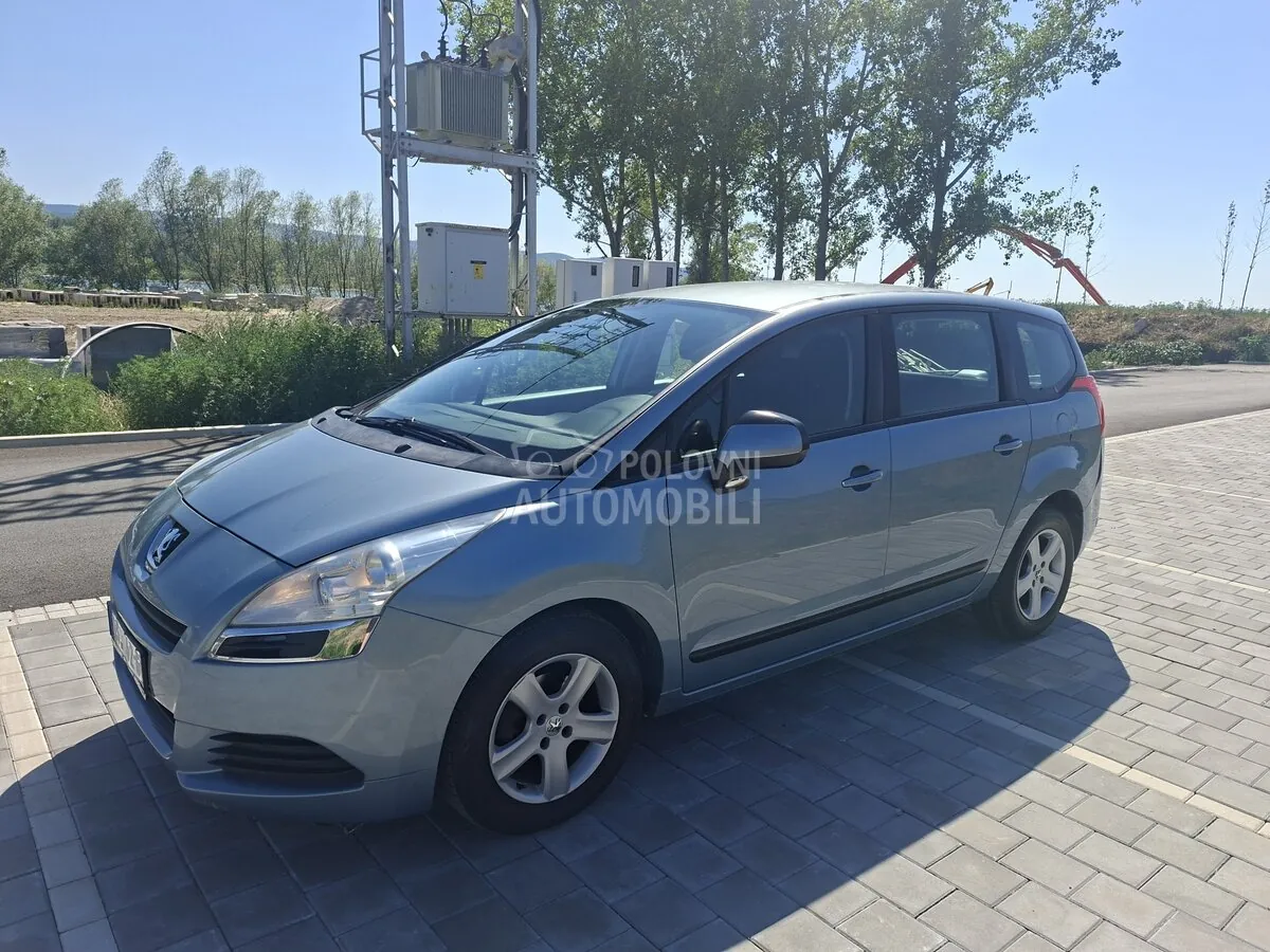 Peugeot 5008 2010 photo 4