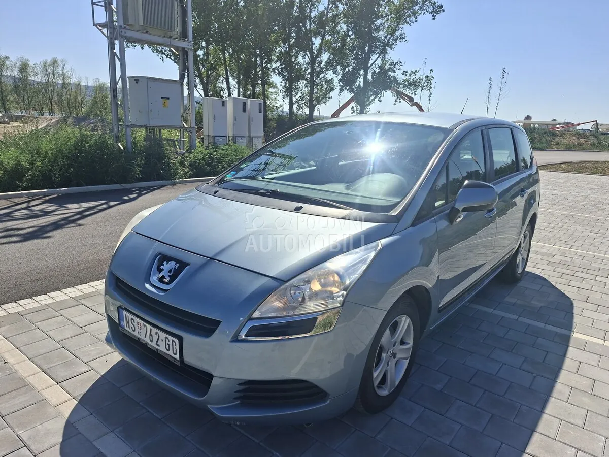 Peugeot 5008 2010 photo 2