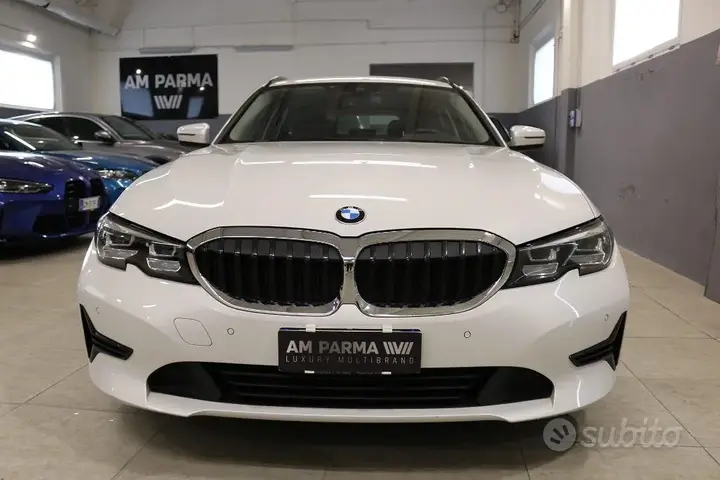 BMW 316D 2022 photo 2