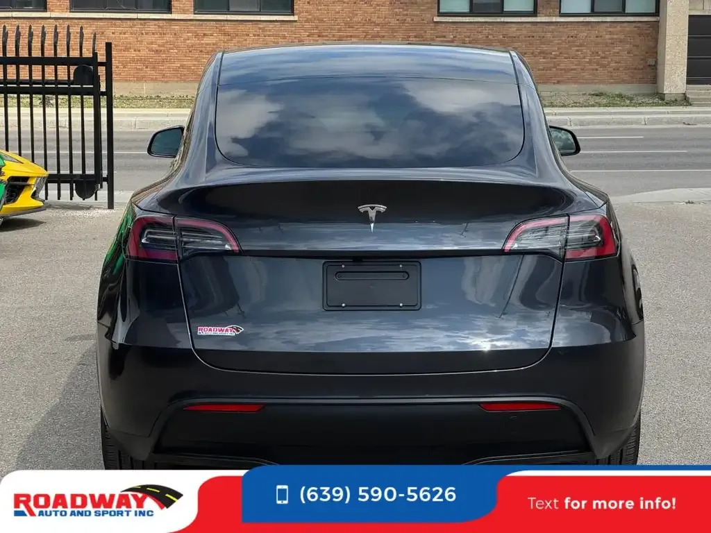 Tesla Model Y 2024 photo 5