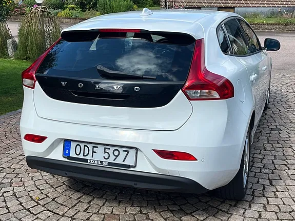 Volvo V40 2017 photo 3