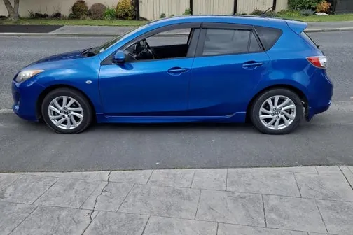 Mazda Axela