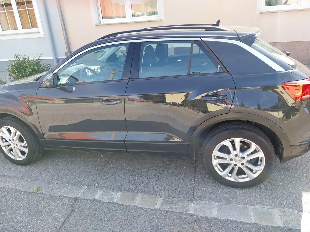 Volkswagen T-Roc 2021 photo 3