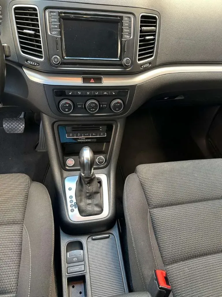 Volkswagen Sharan 2016 photo 3