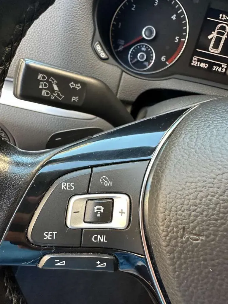 Volkswagen Sharan 2016 photo 2