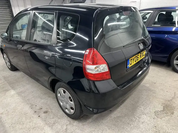 Honda Jazz 2006 photo 3
